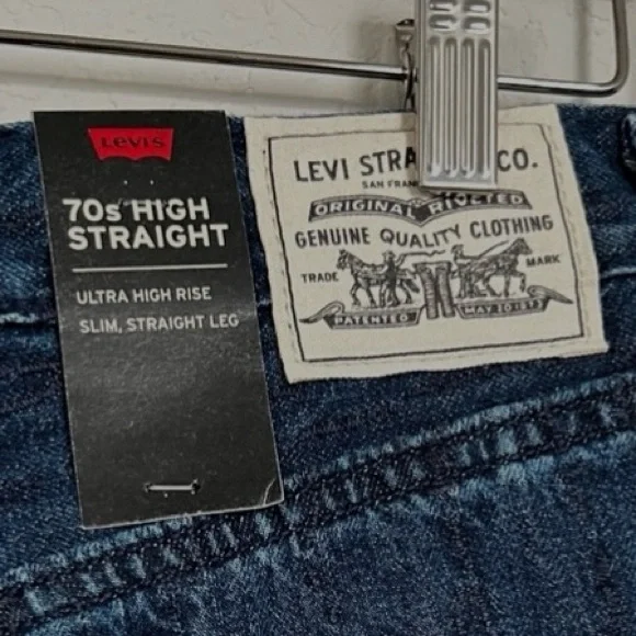 Levi’s 70s Ultra High Rise Slim Straight Leg Jeans Dark Wash Embroidered… - Picture 8 of 13